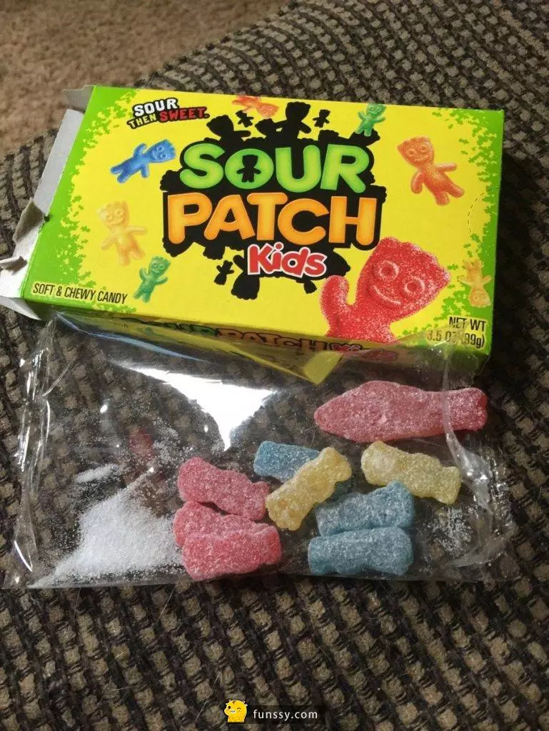 22個這輩子超想遇到一次超特別食物 #10, 在圓筒上加了長方形的冰淇淋