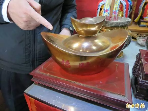 六房媽祖怒了信徒還願紅包被偷 連3天「發爐」