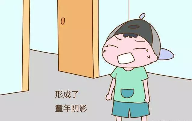 孩子晚上不睡覺,為何打罵之後就睡了?心理學家:真相讓人心酸