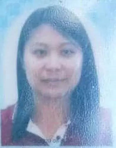 將迎來36歲的壽星女教師,患憂鬱症後因未能接受工作繁多壓力,今日竟在購物中心跳樓自殺,天倫夢碎