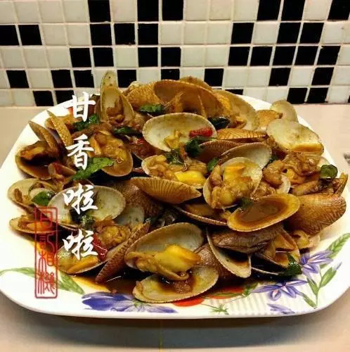輕鬆製做甘香醬,讓你煮出美味菜肴 用甘香煮的蝦/雞/蘇東/啦啦( 食譜 ) 非常美味,而且下飯