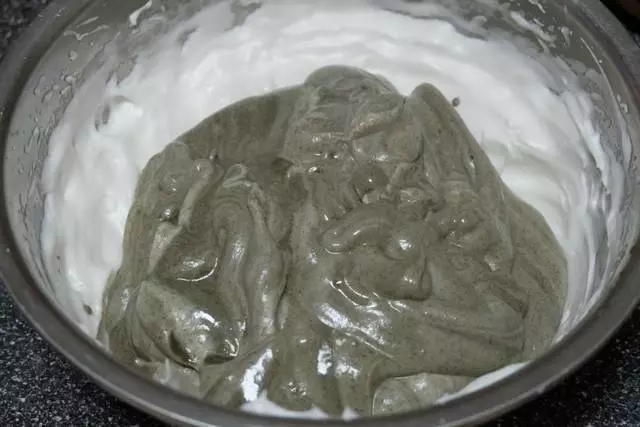 黑芝麻糊也能做蛋糕,無油低糖更健康,詳細製作方法在這裡