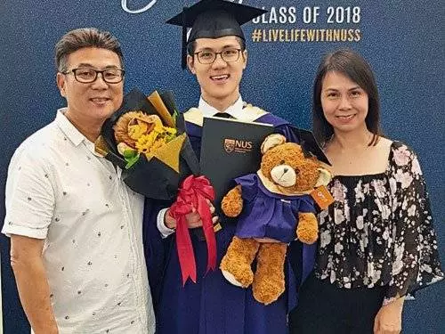 梁志強不滿兒子好成績被消費