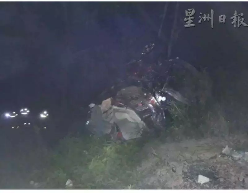 東海岸大道死亡車禍 4車連環撞2死3傷