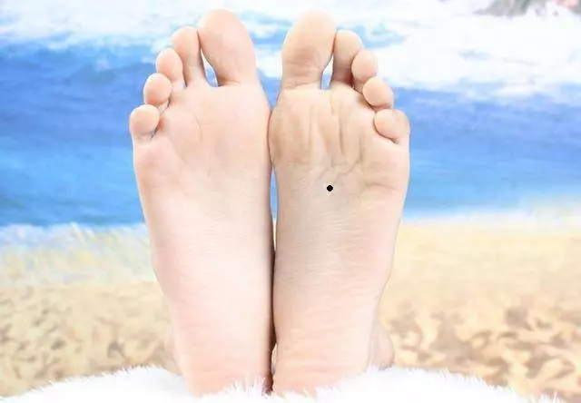 腳上有這4種特徵的,不分男女,早晚能發大財,註定是有錢人