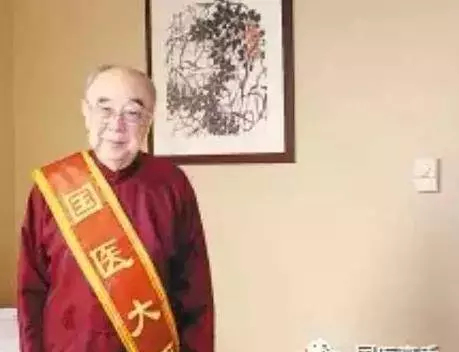 國醫大師:2個神奇「排石藥方」,2個竅門應對膽絞痛,常喝4碗湯,遠離膽結石