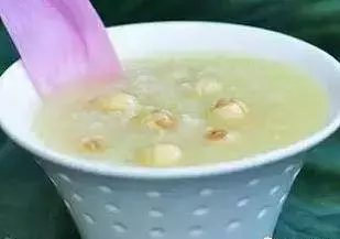 國醫大師:2個神奇「排石藥方」,2個竅門應對膽絞痛,常喝4碗湯,遠離膽結石