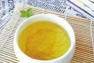 國醫大師:2個神奇「排石藥方」,2個竅門應對膽絞痛,常喝4碗湯,遠離膽結石