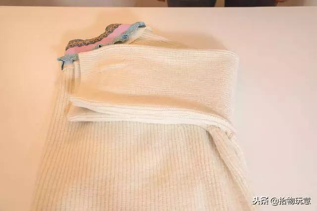 家裡衣服多的沒地方放?30年保姆阿姨教你1招,再多衣服也不怕