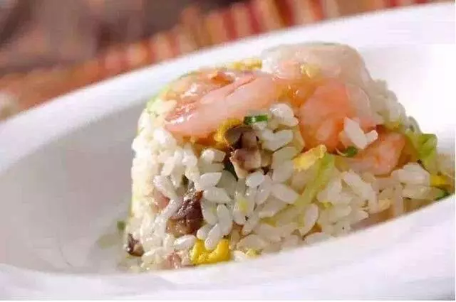 只要在蓋鍋前多加這一樣東西,飯就會好吃100倍這東西每個家庭都一定有…