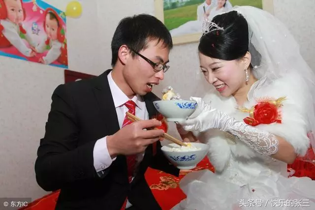 兒子去世一月,兒媳立馬改嫁,婆婆跑去鬧婚禮,見到新郎時傻了眼