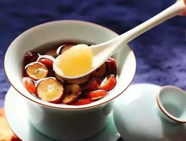 枸杞、桂圓與紅棗,藥師說:這樣泡水才更效果