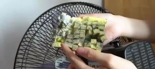 清洗風扇不用拆 「只需一招」把灰塵都擦乾淨!鄰居看了紛紛效仿