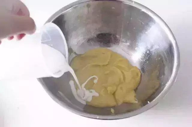 製作黃金「海綿蛋糕」,軟軟綿綿超級美味送給愛吃的你們