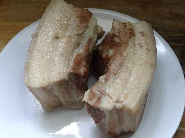 扣肉怎麼做肥而不膩?最正宗的扣肉配方,30年大廚那學的,很珍貴