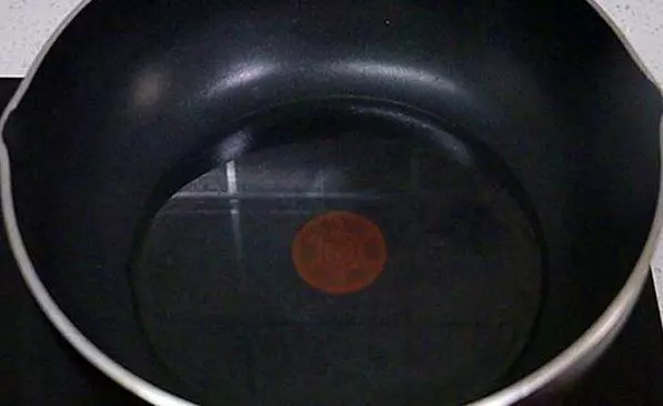 水炒雞蛋!不用一滴油?這麼做真的是太好吃了,嫩滑美味還健康!