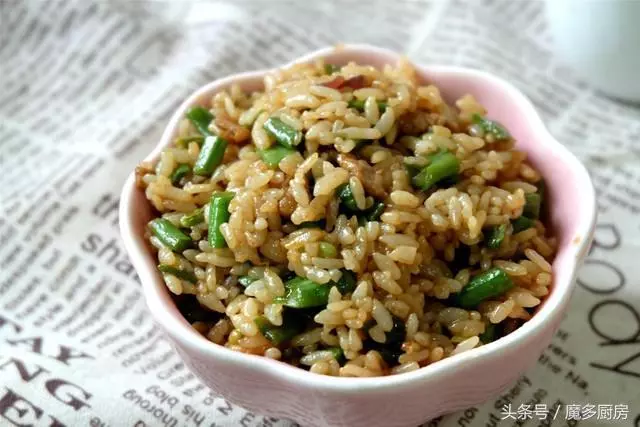 炒飯經常吃,但這麼炒還是第一次,孩子說比蛋炒飯好吃!