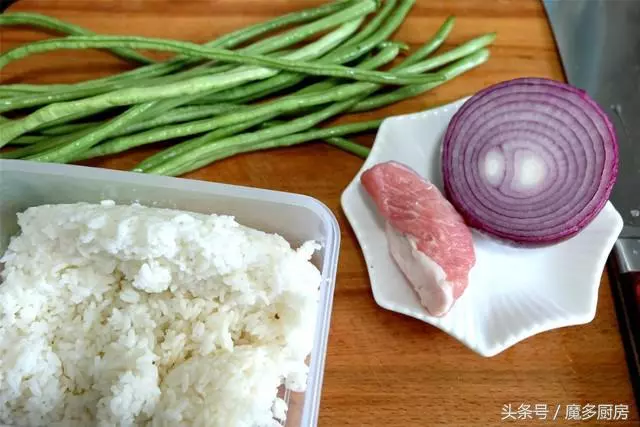 炒飯經常吃,但這麼炒還是第一次,孩子說比蛋炒飯好吃!