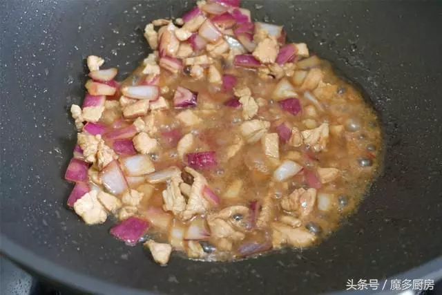 炒飯經常吃,但這麼炒還是第一次,孩子說比蛋炒飯好吃!