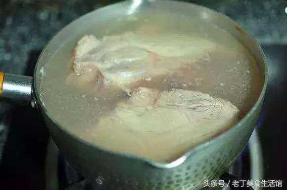 (你一定要學!)誰說家裡做不出正宗叉燒,分分鐘學會免烤版叉燒