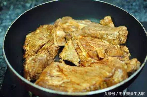 (你一定要學!)誰說家裡做不出正宗叉燒,分分鐘學會免烤版叉燒
