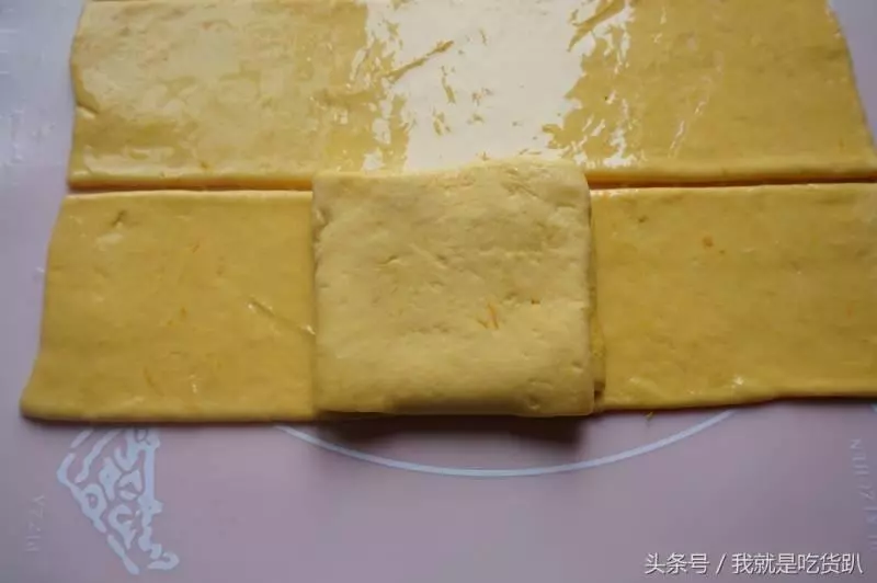 這兩款蒸著吃的南瓜蒸餅,做法簡單又健康,好吃的不要不要的!