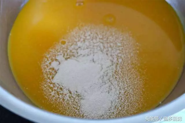 這兩款蒸著吃的南瓜蒸餅,做法簡單又健康,好吃的不要不要的!