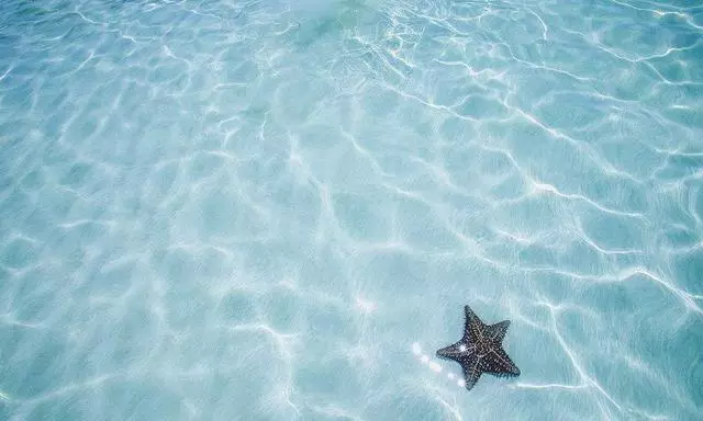 在地球上挖個大洞,海水會進去嗎?科學家:可能會有其他東西出來