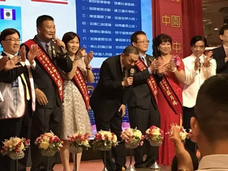 侯友宜最感動的一句話:兄弟挺我
