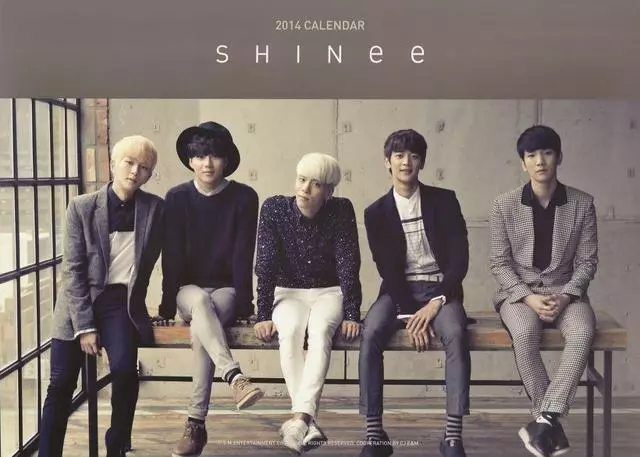 SHINee金鐘鉉的專輯獲得Gaon銷量榜第一,溫流個人專輯獲得第二