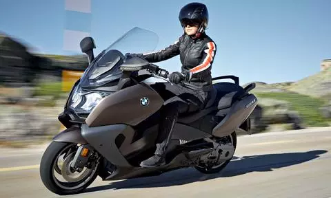 盤點騎摩托車常犯的五個小錯誤,這樣做易導致發動機損壞