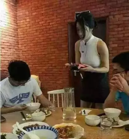 16張內函圖片 , 我這麼漂亮 ! 怎麼就沒有一個男人敢娶我 。。。笑到抽筋了 ! !