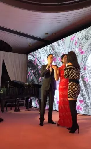 張韶涵婚宴演唱,新郎開口竟點「范瑋琪的歌」!她的臨場反應展現了她的大度!