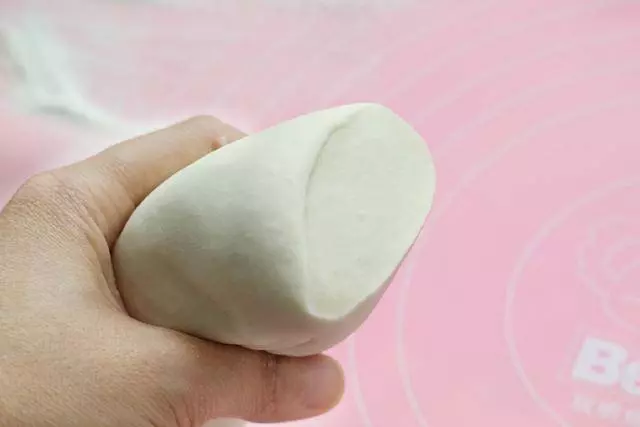 蒸饅頭原來如此簡單,揉一揉、切一切,十五分鐘就出鍋,又白又暄