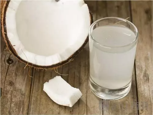 椰子水可以救命還能改善甲狀腺功能,7大功效由內而外改善健康