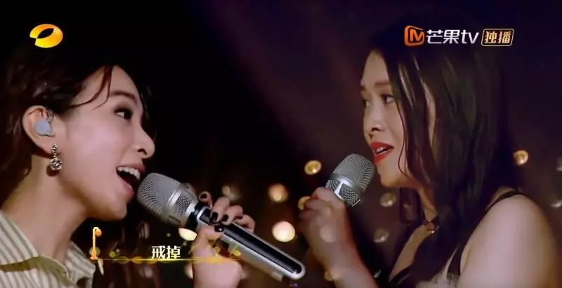 Hebe和素人合唱《寂寞寂寞就好》,進入高潮「素人驚動全場美聲」連Hebe也嚇到:太幸福