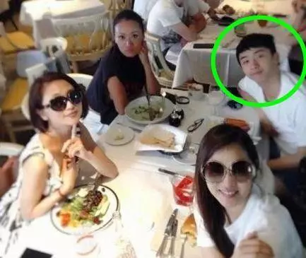 小哈林正面照被曝光,難怪庾澄慶不允許前妻伊能靜公開兒子長相!