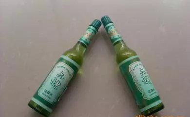 花露水滴在紙巾上太神奇了,家家戶戶都用得上,鄰居看後都誇我聰明!