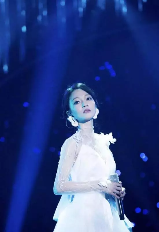 張韶涵被爆「父母奪1億財產」經紀人都不要她!落淚鬆口「一切都是惡夢」如今發狠贏得尊重!