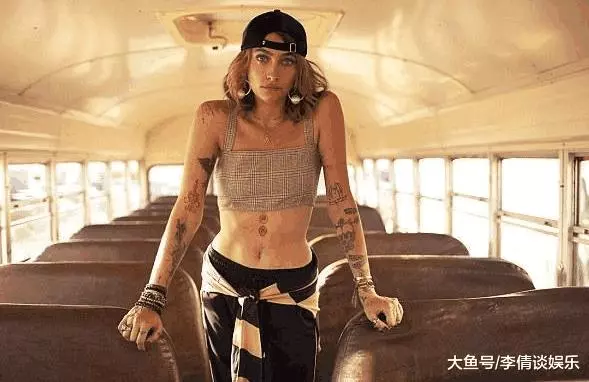 邁克爾傑克遜20歲女兒近照,五官相似度極高,夢想著做父親做的事~