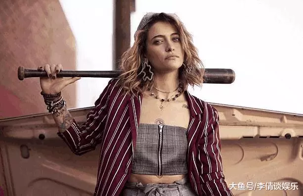邁克爾傑克遜20歲女兒近照,五官相似度極高,夢想著做父親做的事~