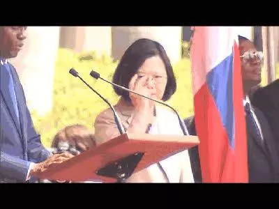 被「斷交」第五天,蔡當局找人來「撐場面」,結果很尷尬……