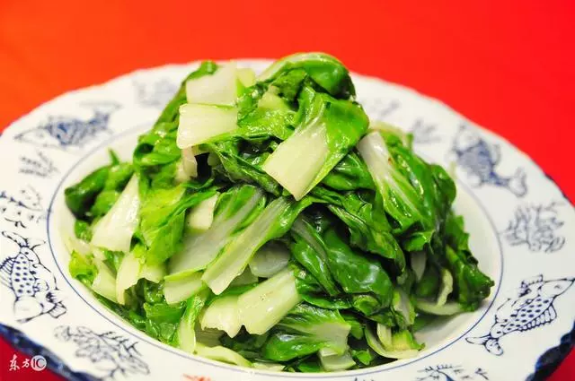 中醫坦白:肝不好的人,這3個部位會發黑!秋季多吃3種改善肝功能的食物