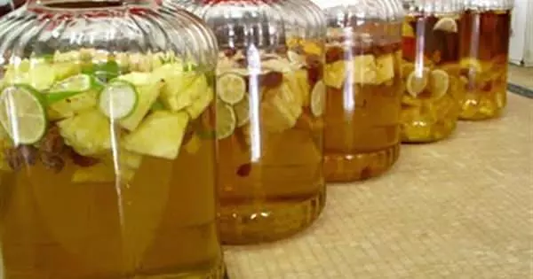 自製「鳳梨檸檬酵素」超簡單!便祕、排毒快速搞定!趕緊學起來