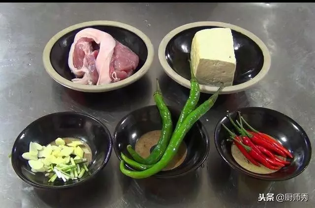 鵬廚教你老豆腐正確吃法,一道菜兩種口味,一個星期吃三次都不夠
