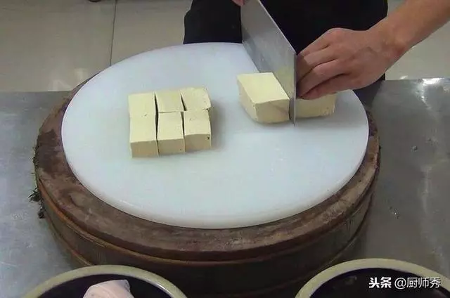 鵬廚教你老豆腐正確吃法,一道菜兩種口味,一個星期吃三次都不夠