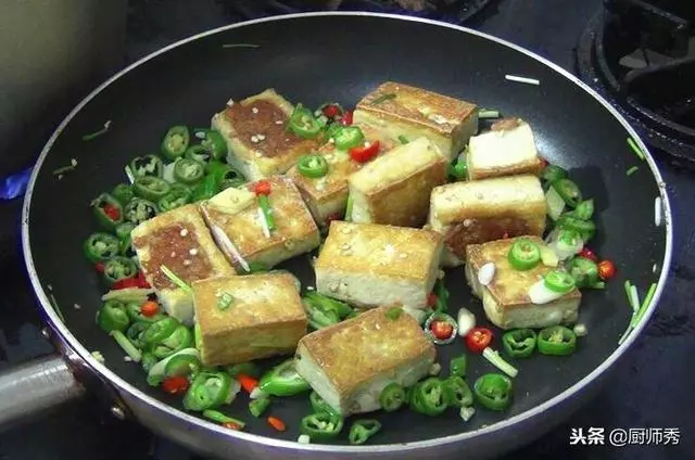 鵬廚教你老豆腐正確吃法,一道菜兩種口味,一個星期吃三次都不夠