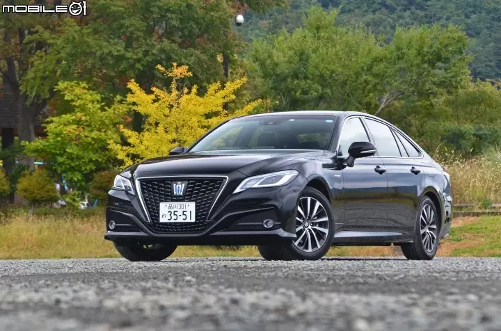 第15代 Toyota Crown 日本試駕,新世代皇冠再現榮耀!