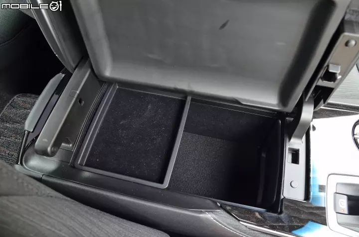 第15代 Toyota Crown 日本試駕,新世代皇冠再現榮耀!