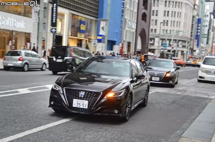 第15代 Toyota Crown 日本試駕,新世代皇冠再現榮耀!